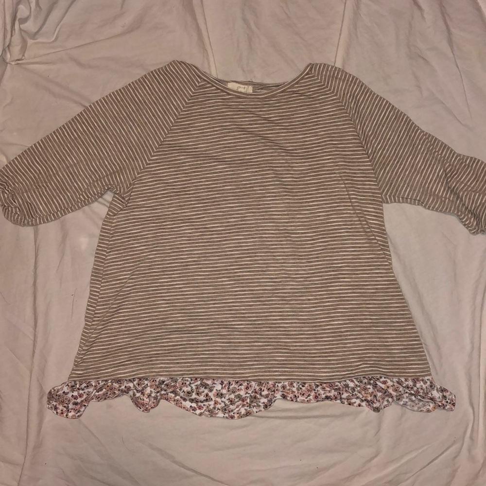 Easel brand 3/4 sleeve blouse stripe w/ floral